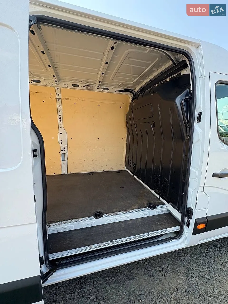 Renault Master 2023 VIN VF1MA000171160826 фото оголошення 12 з 33