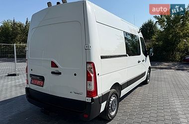 Вантажний фургон Renault Master 2015 в Тернополі