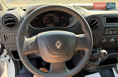 Вантажний фургон Renault Master 2015 в Тернополі