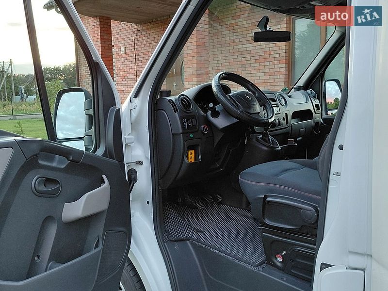 Автовоз Renault Master 2015 в Ковелі