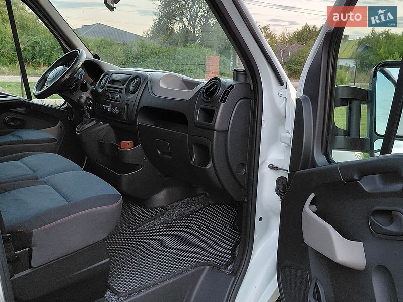 Автовоз Renault Master 2015 в Ковелі