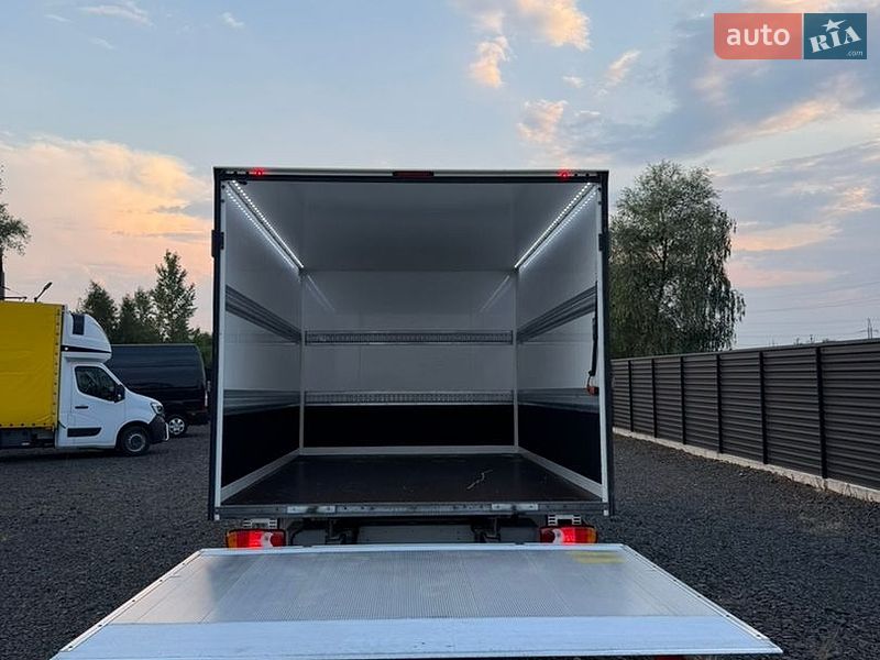 Вантажний фургон Renault Master 2022 в Ковелі