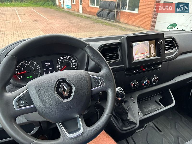 Вантажний фургон Renault Master 2020 в Калуші