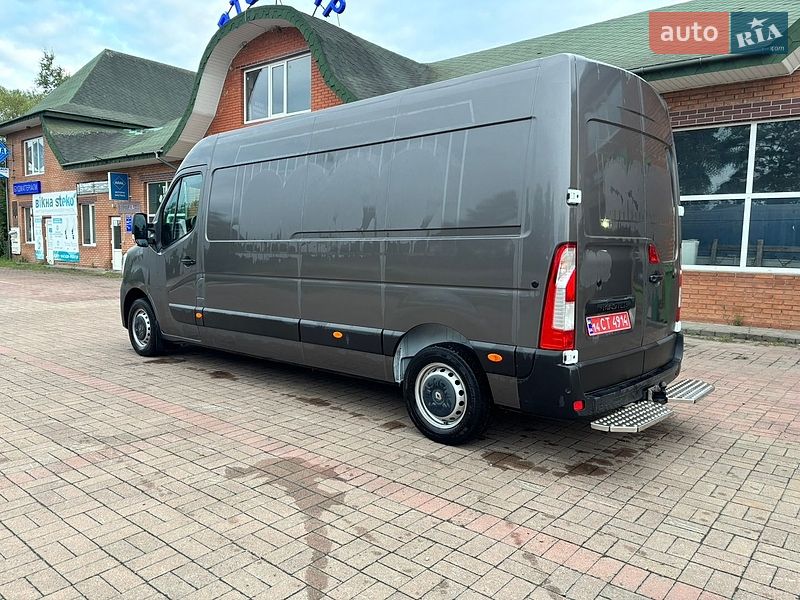 Вантажний фургон Renault Master 2020 в Калуші