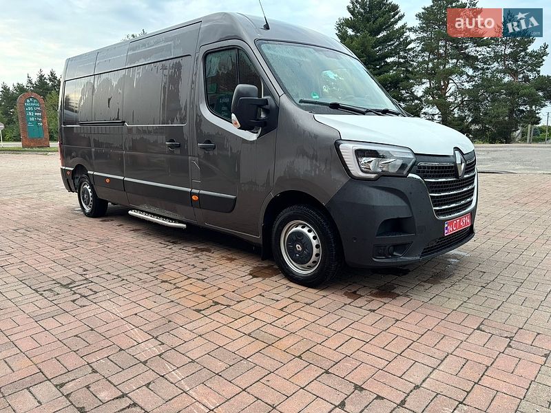 Вантажний фургон Renault Master 2020 в Калуші