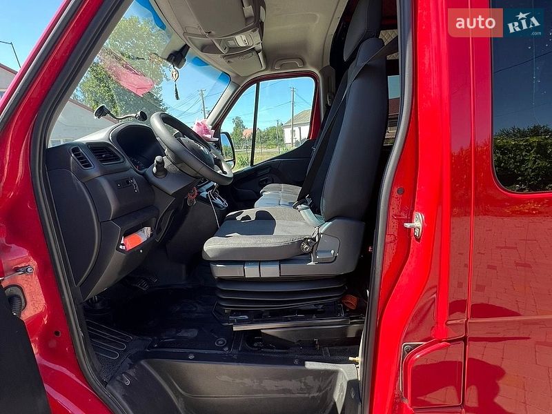 Микроавтобус Renault Master 2020 в Берестечку