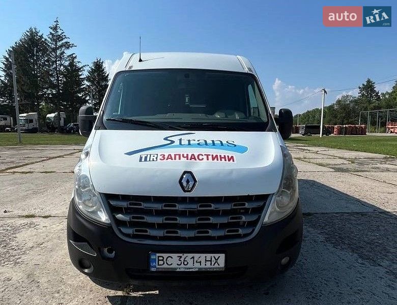 Вантажний фургон Renault Master 2014 в Львові