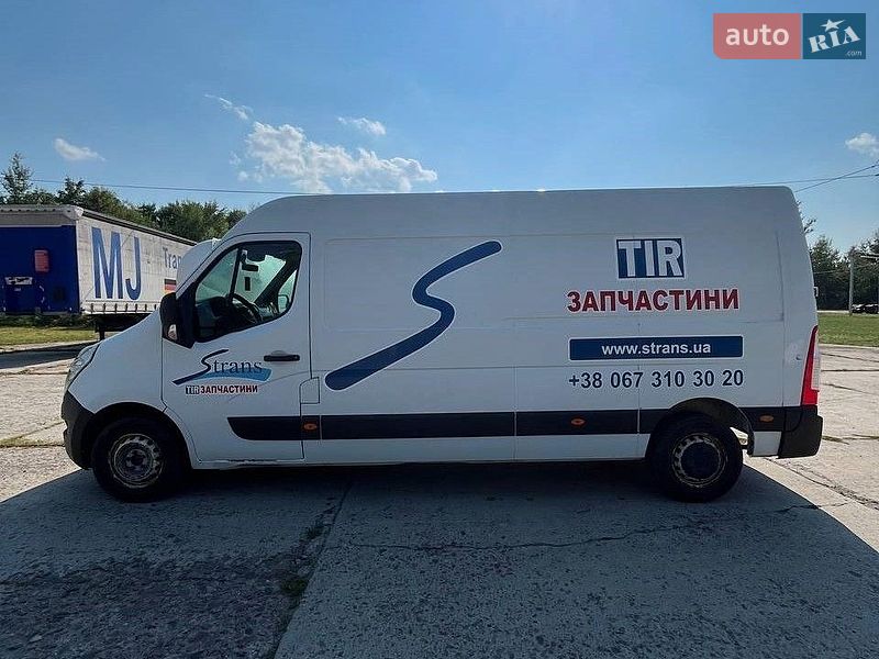 Вантажний фургон Renault Master 2014 в Львові