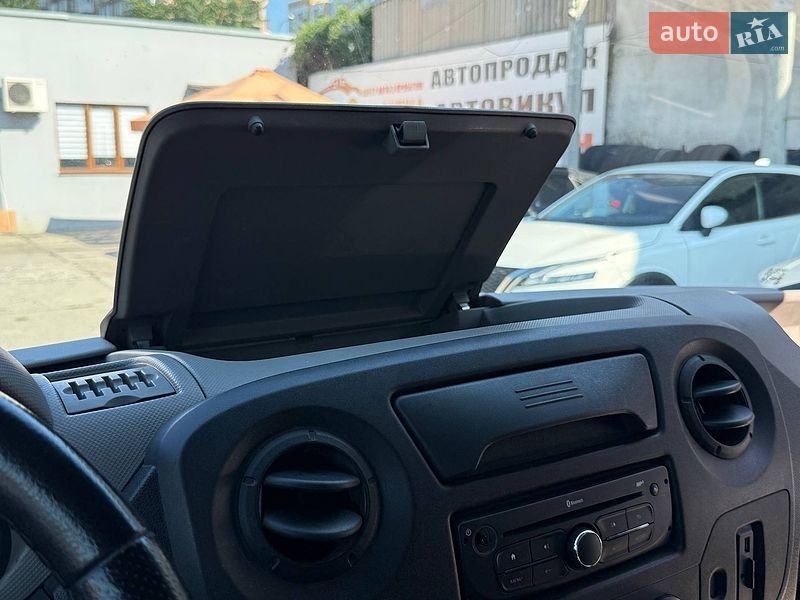 Мікроавтобус вантажний (до 3,5т) Renault Master 2017 в Одесі фото 48 Мікроавтобус вантажний (до 3,5т) Renault Master 2017 в Одесі