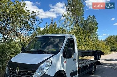 Автовоз Renault Master 2015 в Рівному
