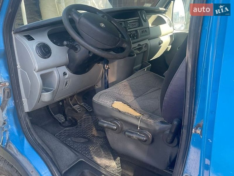 Вантажний фургон Renault Master 2010 в Львові