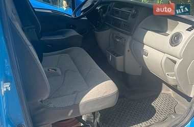 Вантажний фургон Renault Master 2010 в Львові