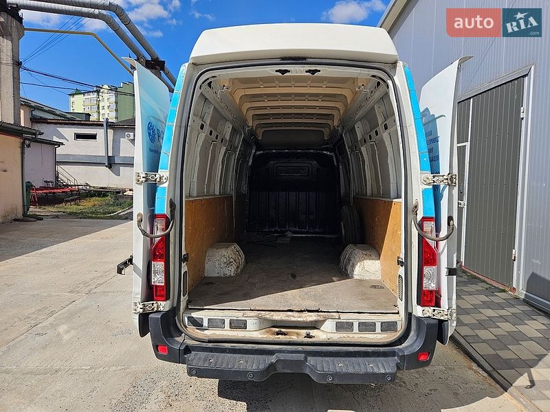 Грузовой фургон Renault Master 2017 в Ивано-Франковске