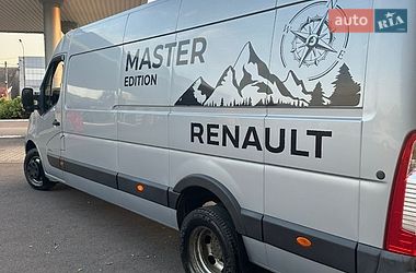 Вантажний фургон Renault Master 2014 в Мукачевому