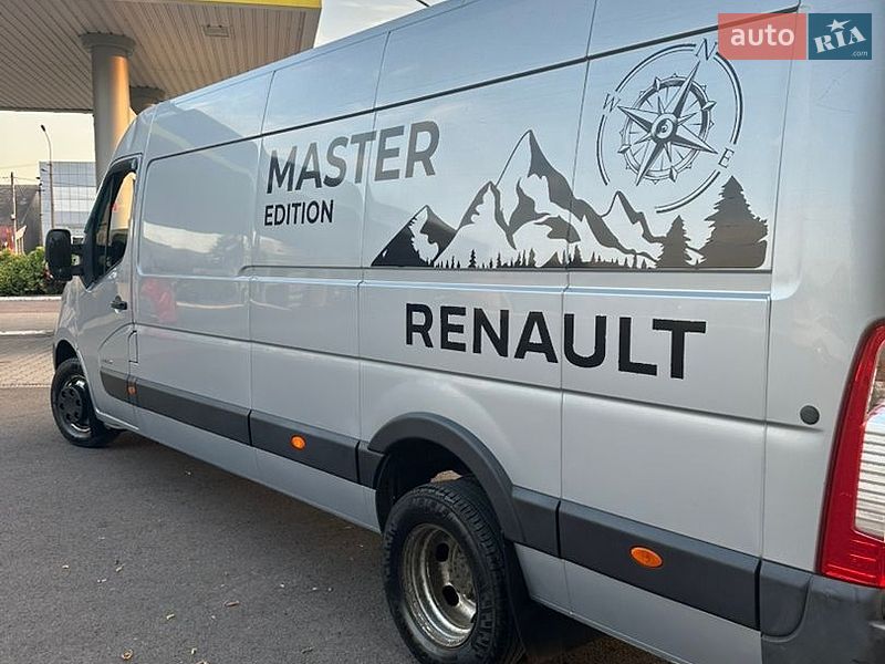 Вантажний фургон Renault Master 2014 в Мукачевому