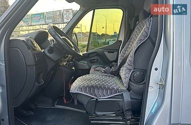 Вантажний фургон Renault Master 2014 в Мукачевому