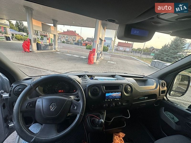 Вантажний фургон Renault Master 2014 в Мукачевому