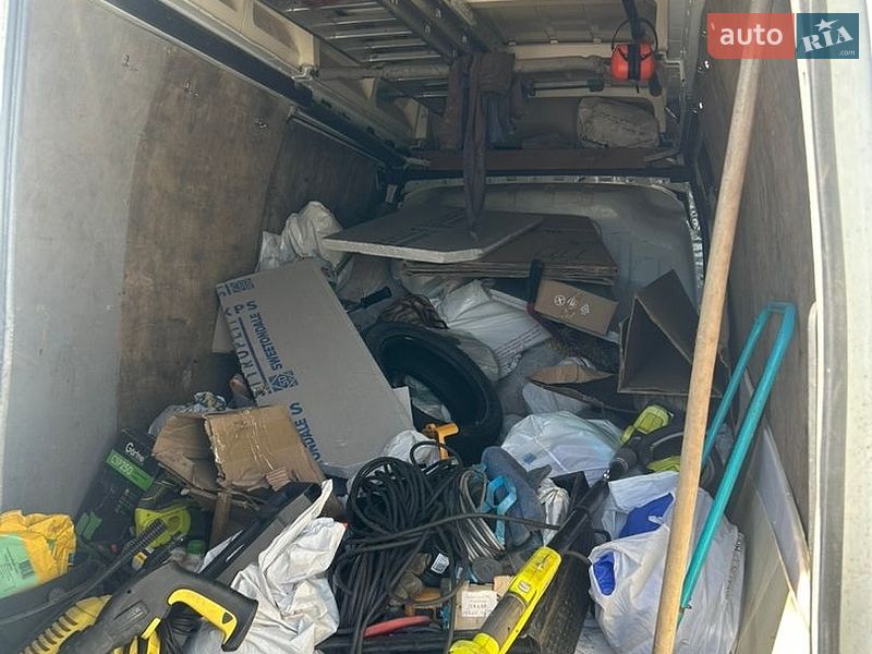 Вантажний фургон Renault Master 2012 в Дніпрі