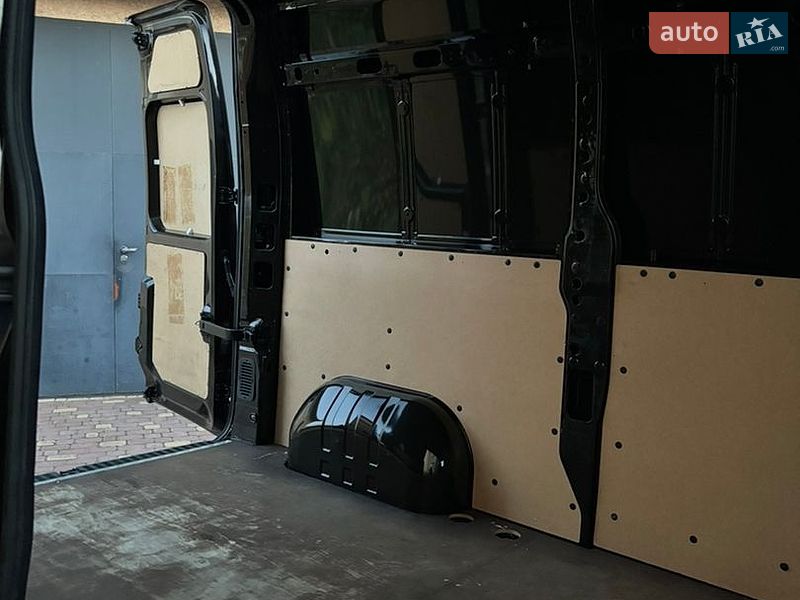 Грузовой фургон Renault Master 2022 в Тернополе фото 85 Грузовой фургон Renault Master 2022 в Тернополе