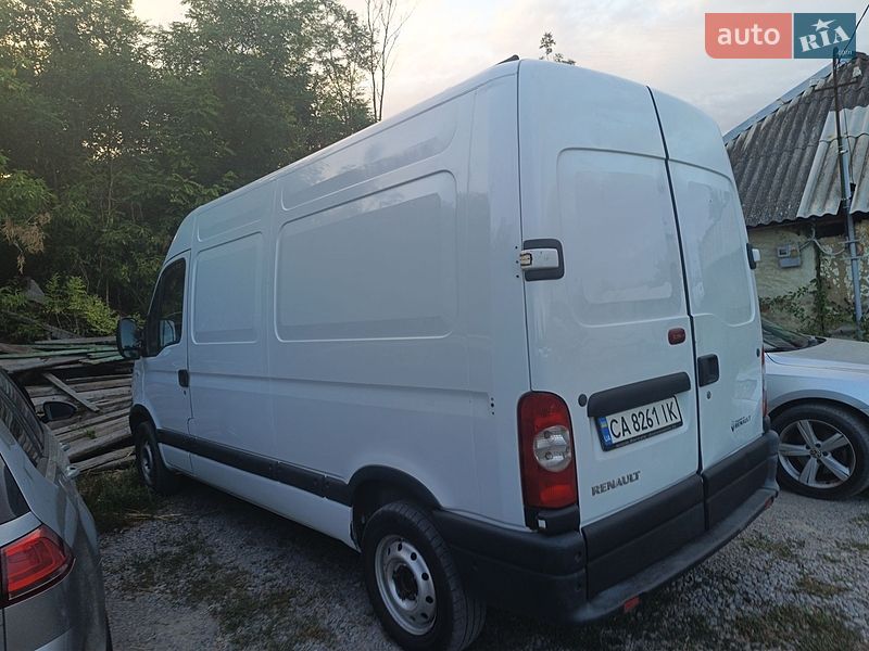 Грузовой фургон Renault Master 2010 в Умани