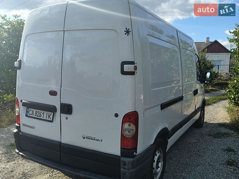 Грузовой фургон Renault Master 2010 в Умани