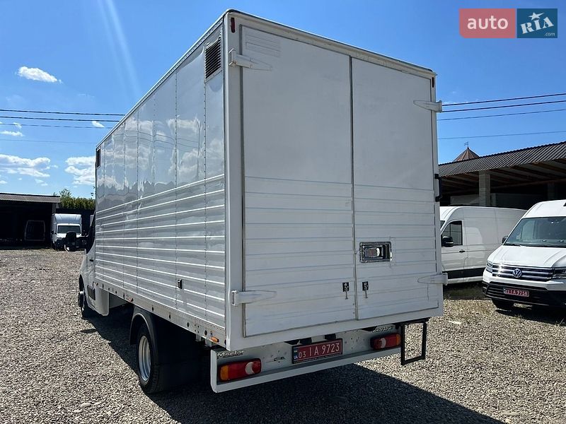 Грузовой фургон Renault Master 2018 в Хусте