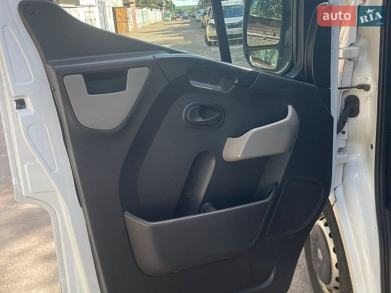 Вантажний фургон Renault Master 2012 в Житомирі фото 4 Вантажний фургон Renault Master 2012 в Житомирі