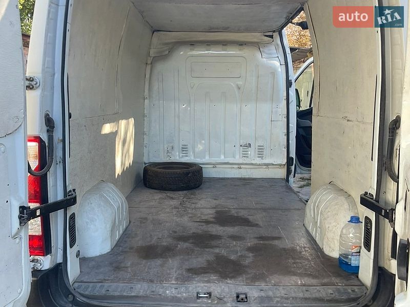 Вантажний фургон Renault Master 2012 в Житомирі фото 12 Вантажний фургон Renault Master 2012 в Житомирі