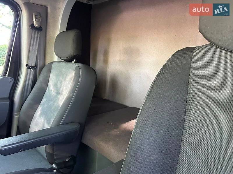 Інші вантажівки Renault Master 2021 в Нововолинську