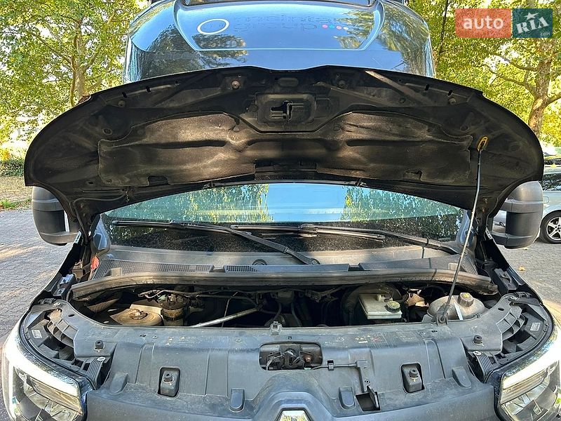 Інші вантажівки Renault Master 2021 в Нововолинську