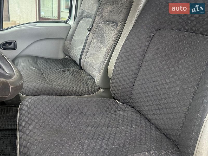 Мікроавтобус вантажний (до 3,5т) Renault Master 2005 в Луцьку фото 11 Мікроавтобус вантажний (до 3,5т) Renault Master 2005 в Луцьку