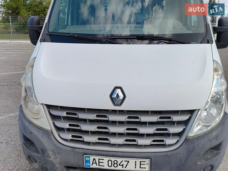 Renault Master, photos from the listing