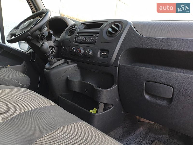 Мінівен Renault Master 2012 в Дніпрі