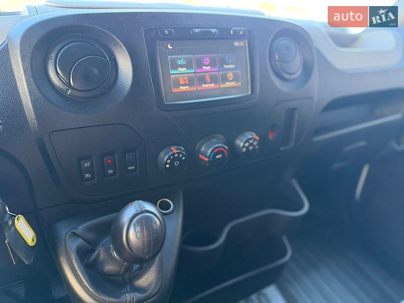 Грузовой фургон Renault Master 2018 в Дубно