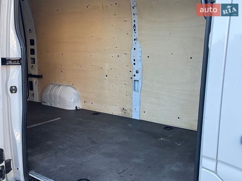 Грузовой фургон Renault Master 2021 в Луцке