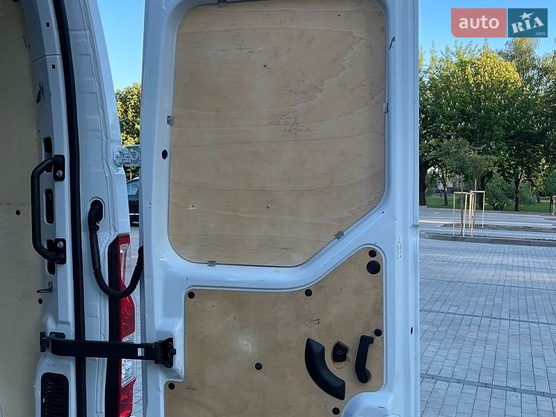 Грузовой фургон Renault Master 2021 в Луцке