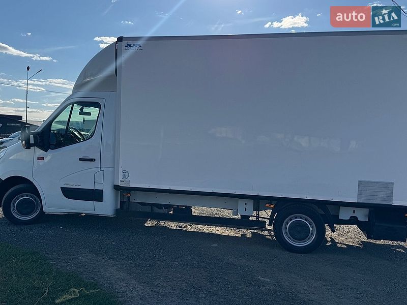 Вантажний фургон Renault Master 2017 в Луцьку