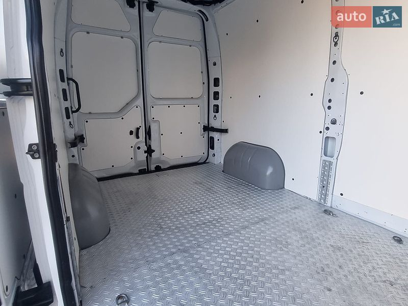 Вантажний фургон Renault Master 2022 в Бердичеві