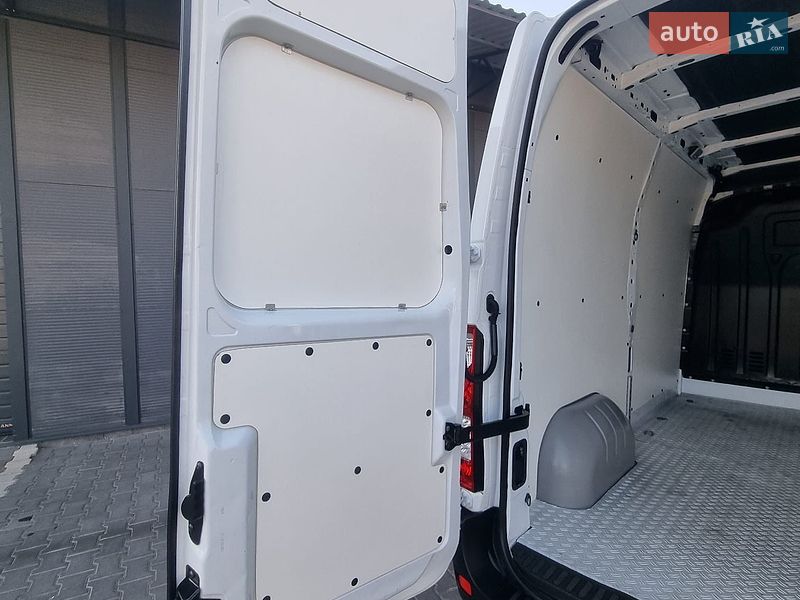 Вантажний фургон Renault Master 2022 в Бердичеві