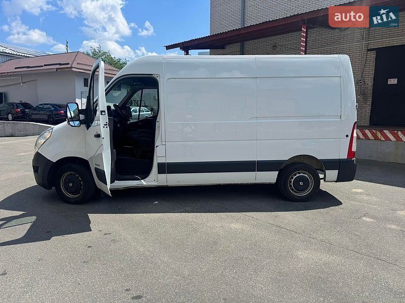 Грузовой фургон Renault Master 2016 в Киеве