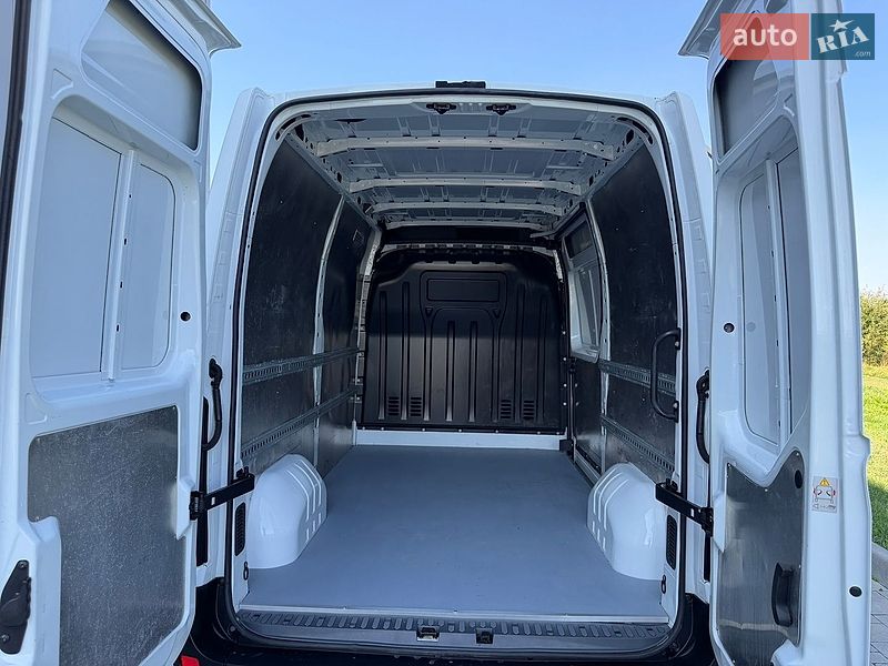 Грузовой фургон Renault Master 2020 в Ровно