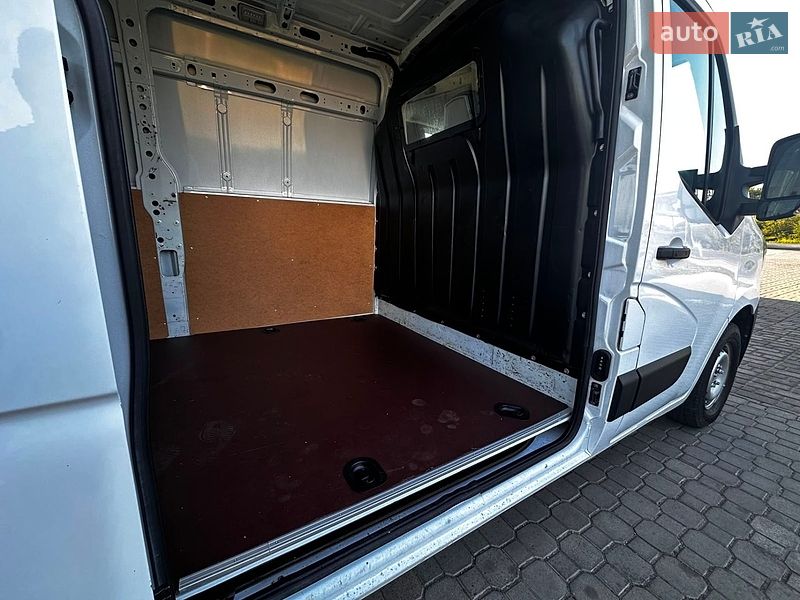 Грузовой фургон Renault Master 2023 в Ковеле