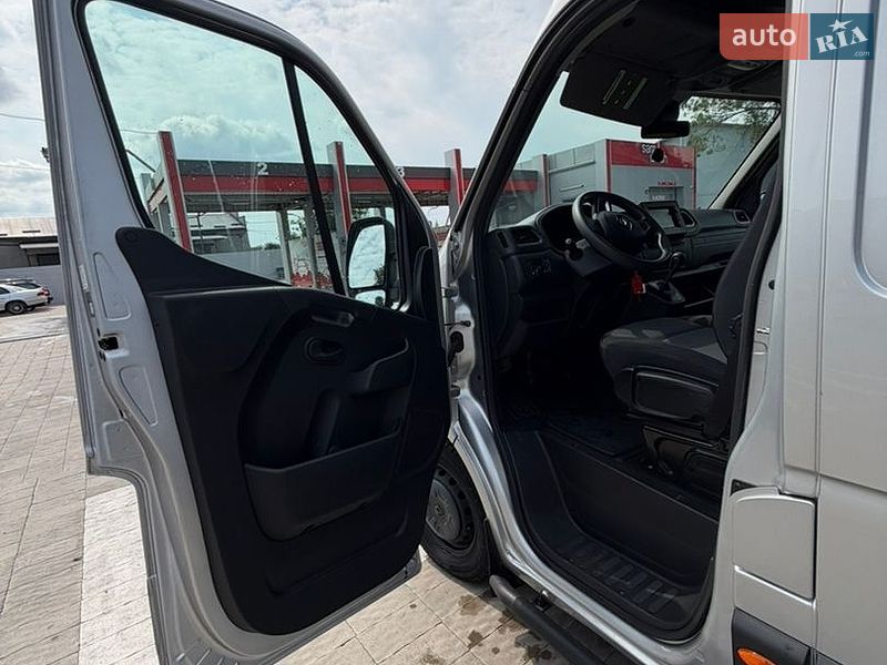 Вантажний фургон Renault Master 2022 в Луцьку
