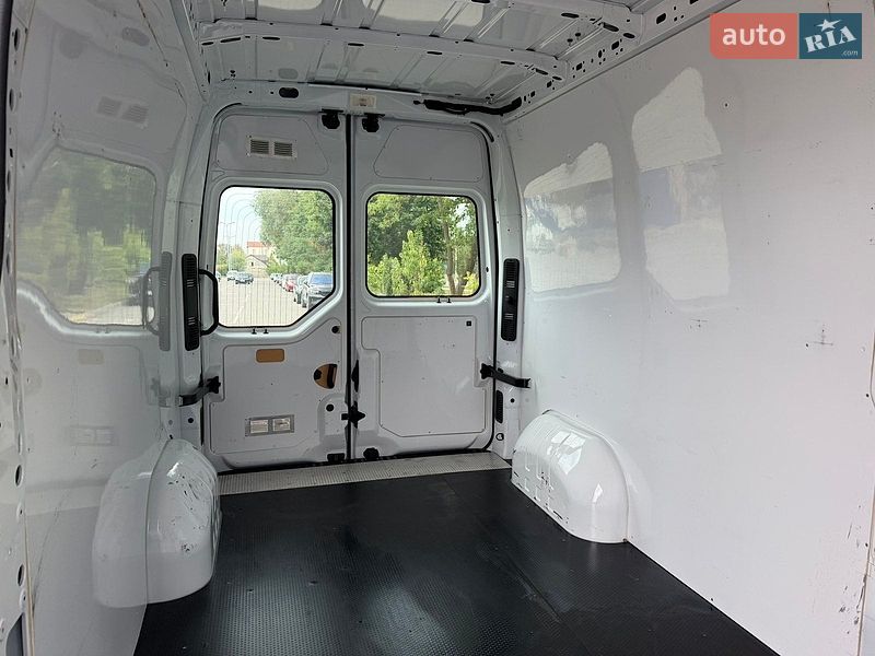 Вантажний фургон Renault Master 2025 в Івано-Франківську
