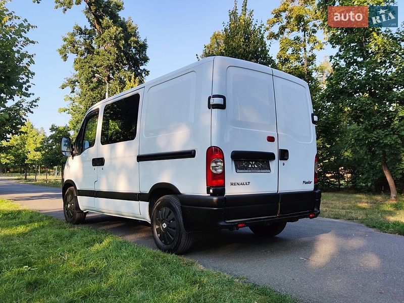 Минивэн Renault Master 2007 в Киеве