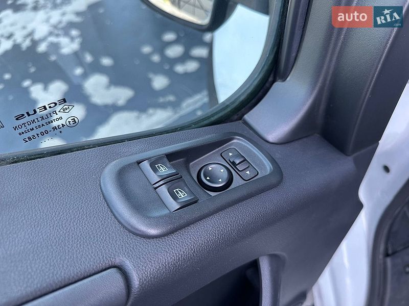 Грузовой фургон Renault Master 2020 в Киеве