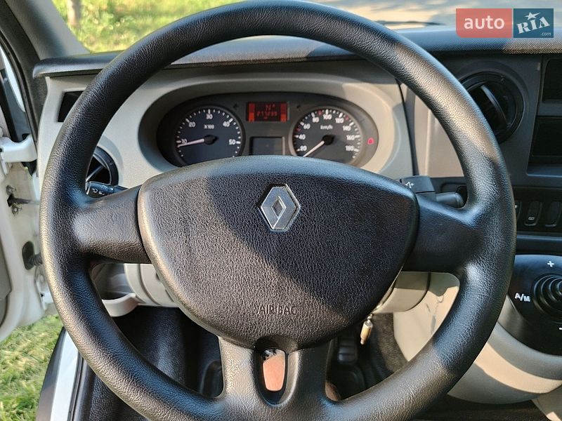 Минивэн Renault Master 2007 в Киеве