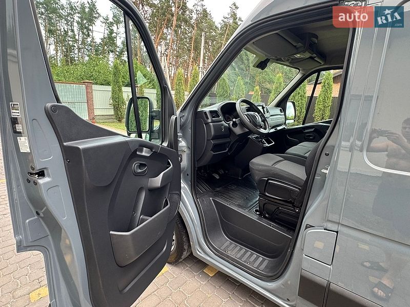 Вантажний фургон Renault Master 2022 в Києві