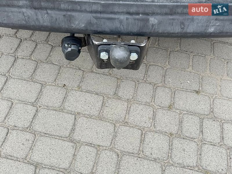 Грузовой фургон Renault Master 2011 в Львове