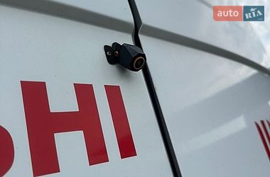 Грузовой фургон Renault Master 2011 в Львове